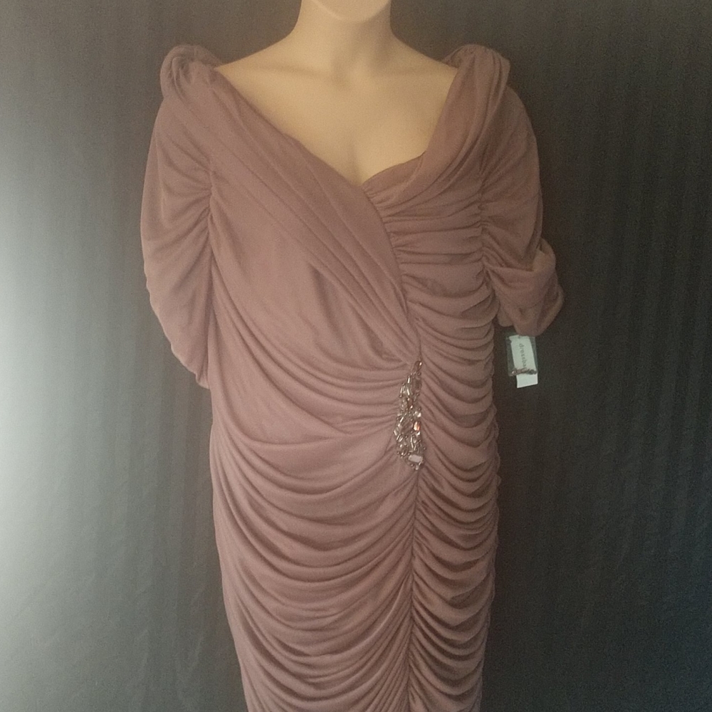 Brown dress